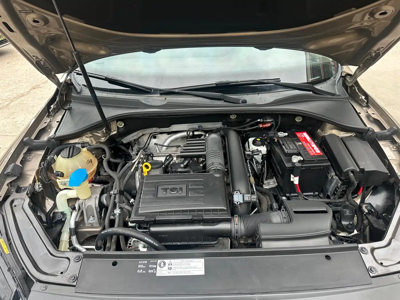 Volkswagen Passat 2016 280TSI DSG Honor Edition фото 17