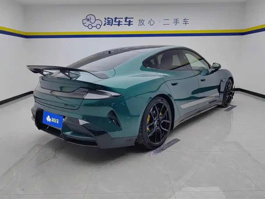 XIAOMI CAR XIAOMI SU7 ULTRA