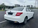 Фото 9 - Geely Vision