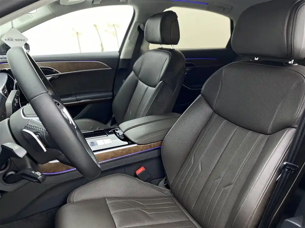 Audi A8 2019 Facelift Plus A8L 55 TFSI quattro Luxury фото 31