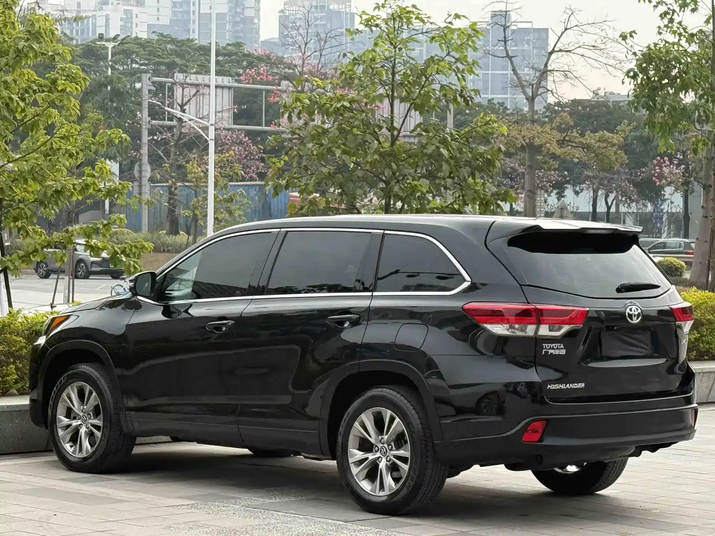 Toyota Highlander 2018 2.0T 2WD Elite 5-seater (China V) фото 4