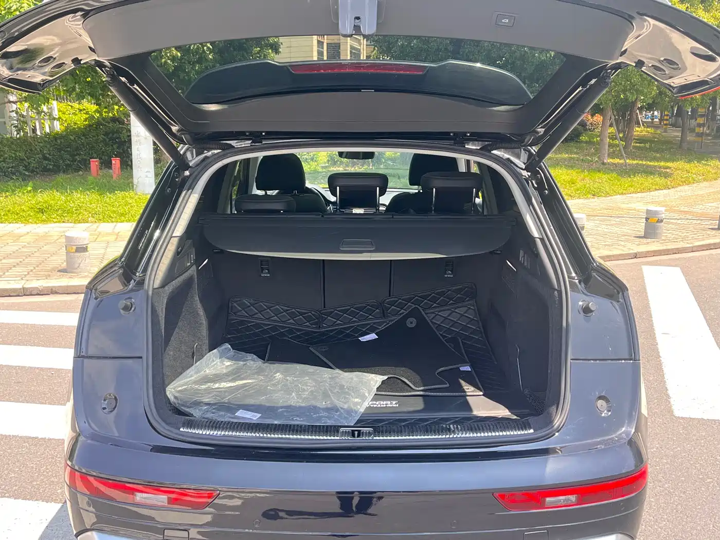 Audi Q5L 2024 Model 40 TFSI Luxury Dynamic фото 9