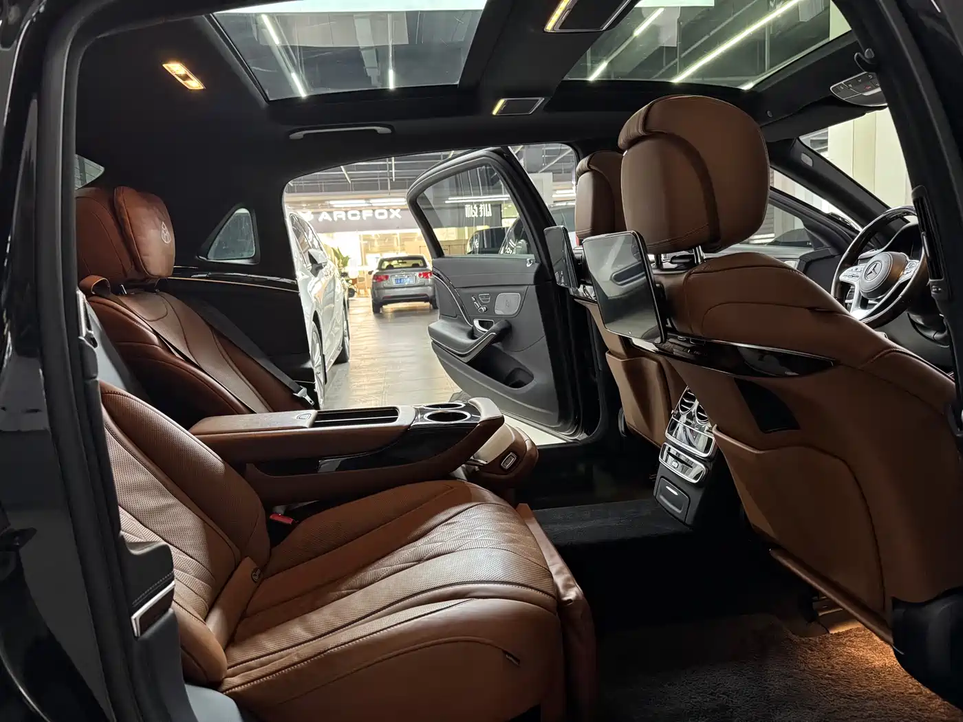 Mercedes-Benz Maybach S-Class 2020 S 450 4MATIC Collector's Edition фото 9