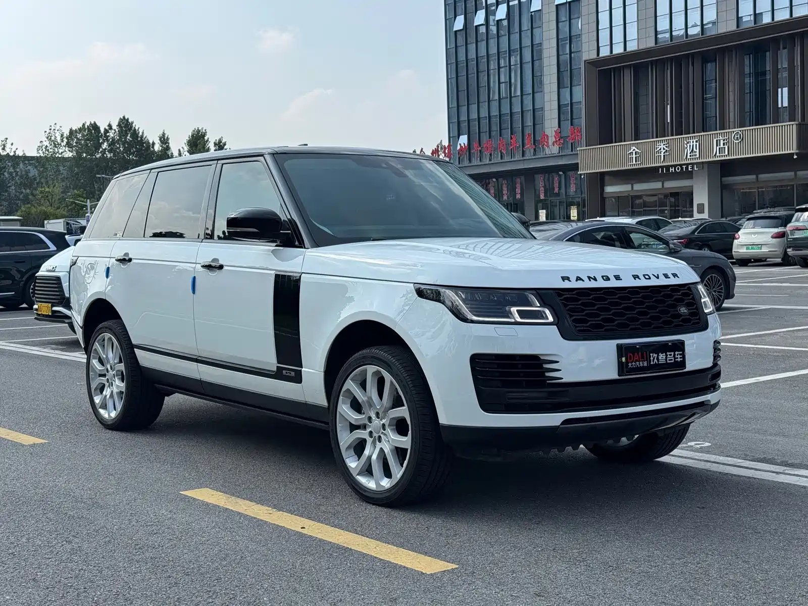 Фото 3 - Land Rover Range Rover