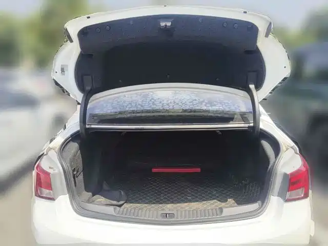 Buick Verano 2018 Sedan 15S Automatic Leading — фото 5