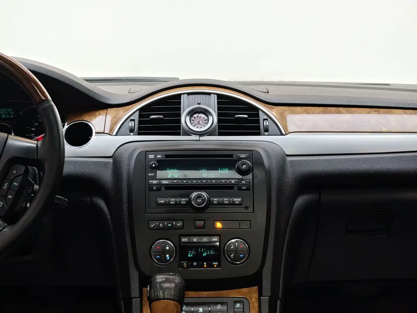 Buick Enclave 2013 3.6L AWD Flagship Edition фото 28