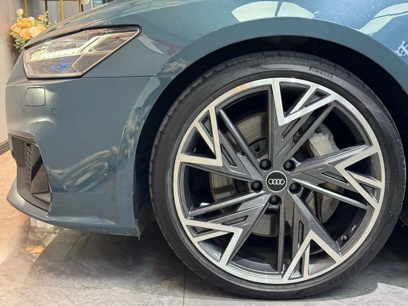 Audi A7L 2022 55 TFSI quattro S-line edition one Pioneer Edition фото 19