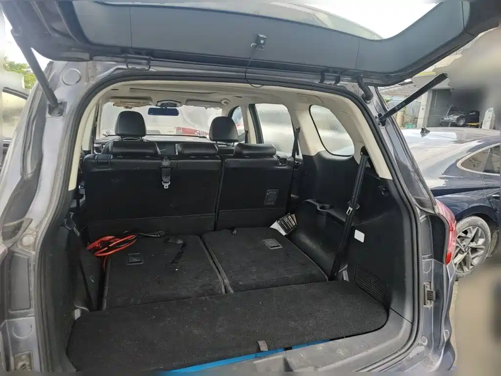 SWM Motor SWM G05 2019 2019 2.0L Manual Luxury Model