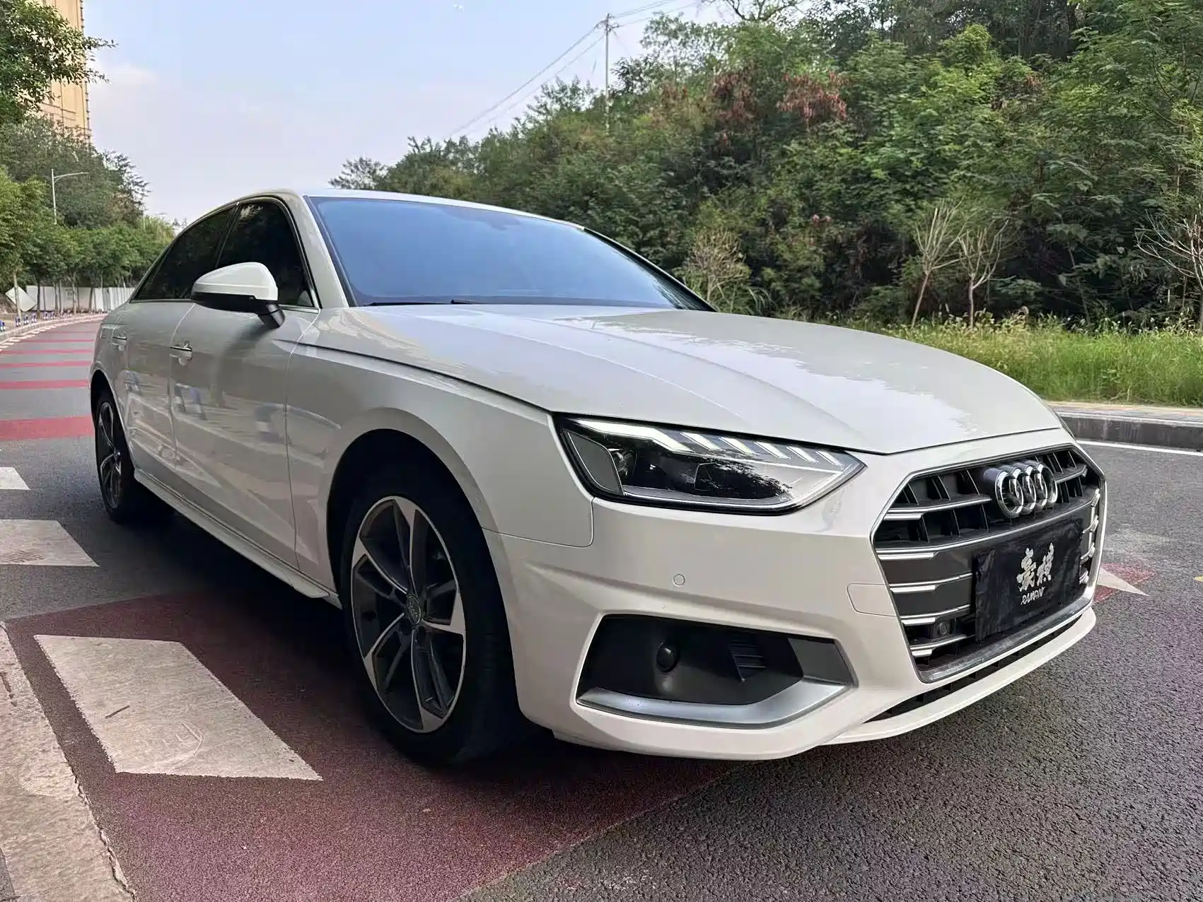 Photo 3 - Audi A4L