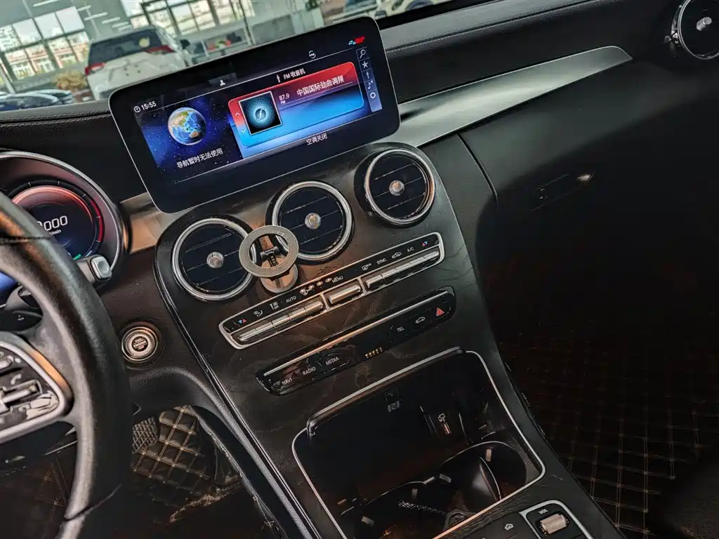 Mercedes-Benz C-Class 2019 Facelift C 260 L Sport фото 21