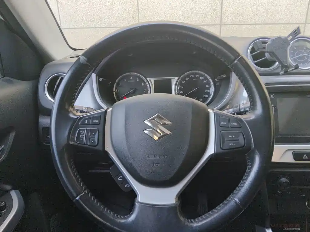 Suzuki Vitara 2016 2016 1.4T Manual 2WD Luxury Model