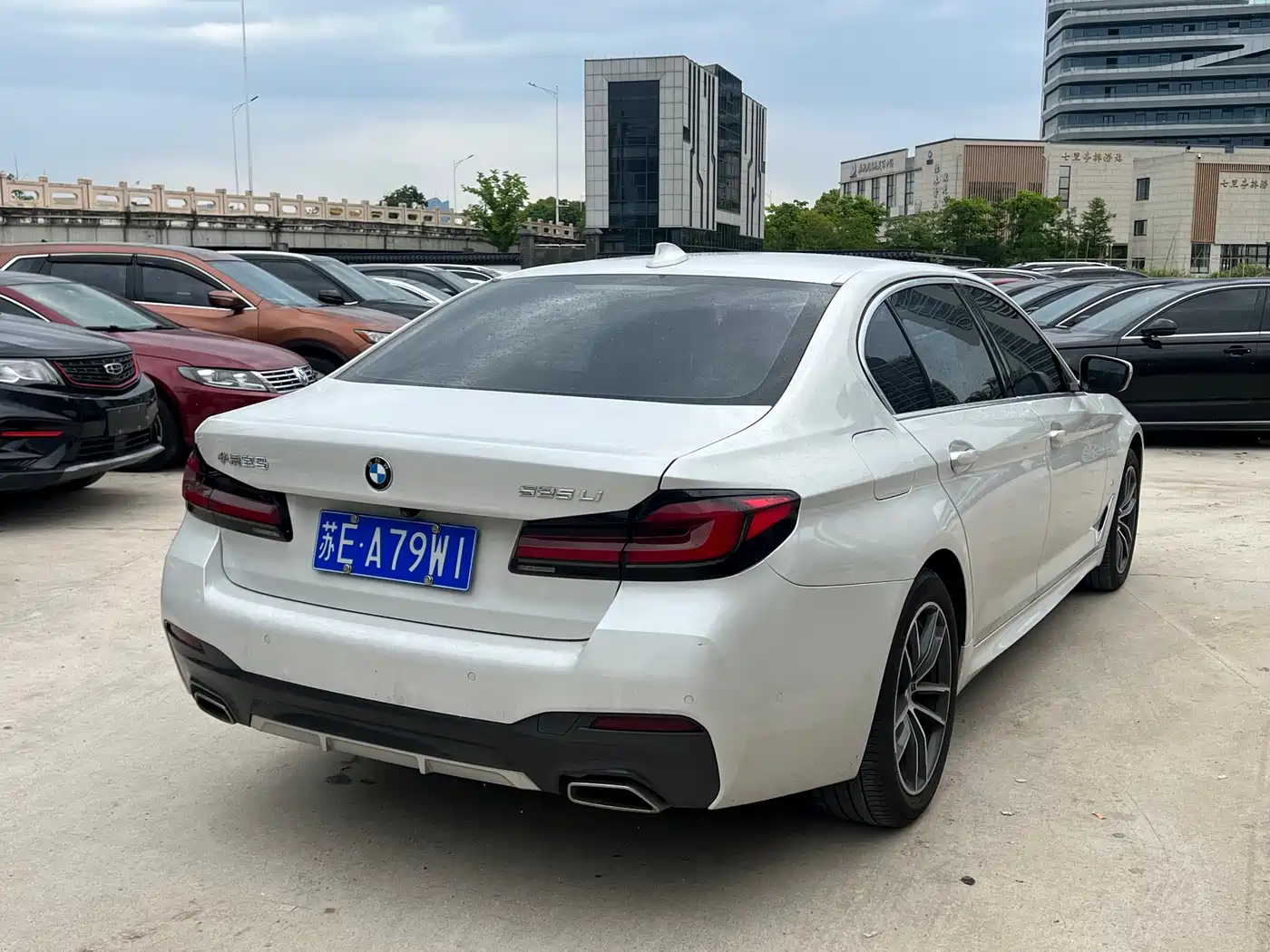 BMW 5-SERIES
