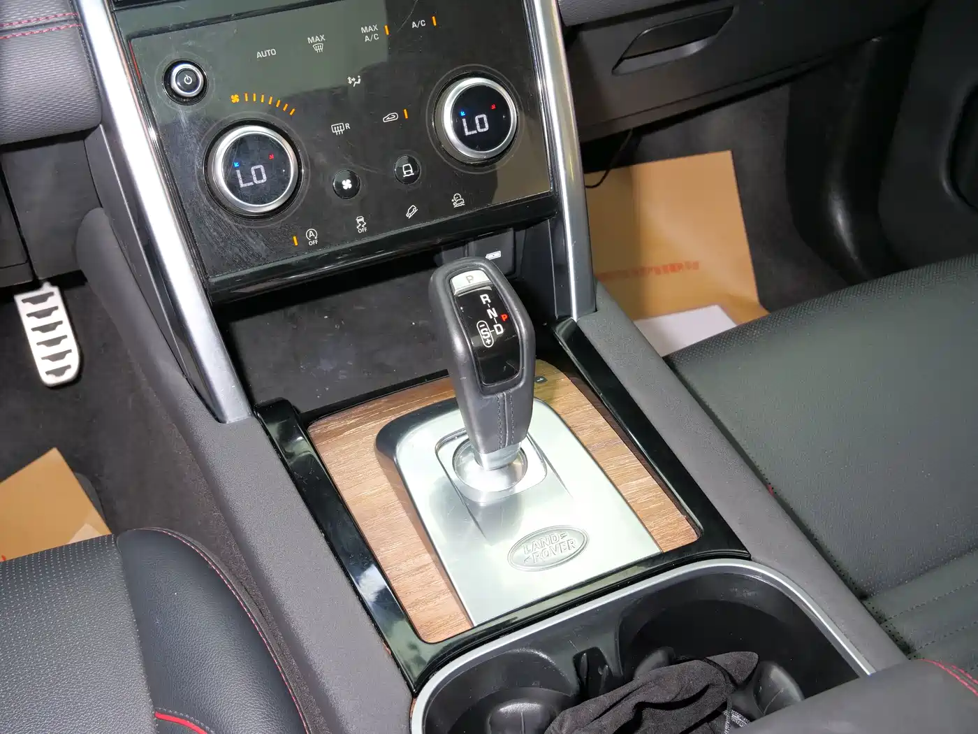 Land Rover Discovery Sport 2020 249PS R-Dynamic Performance Tech 7-seater фото 11