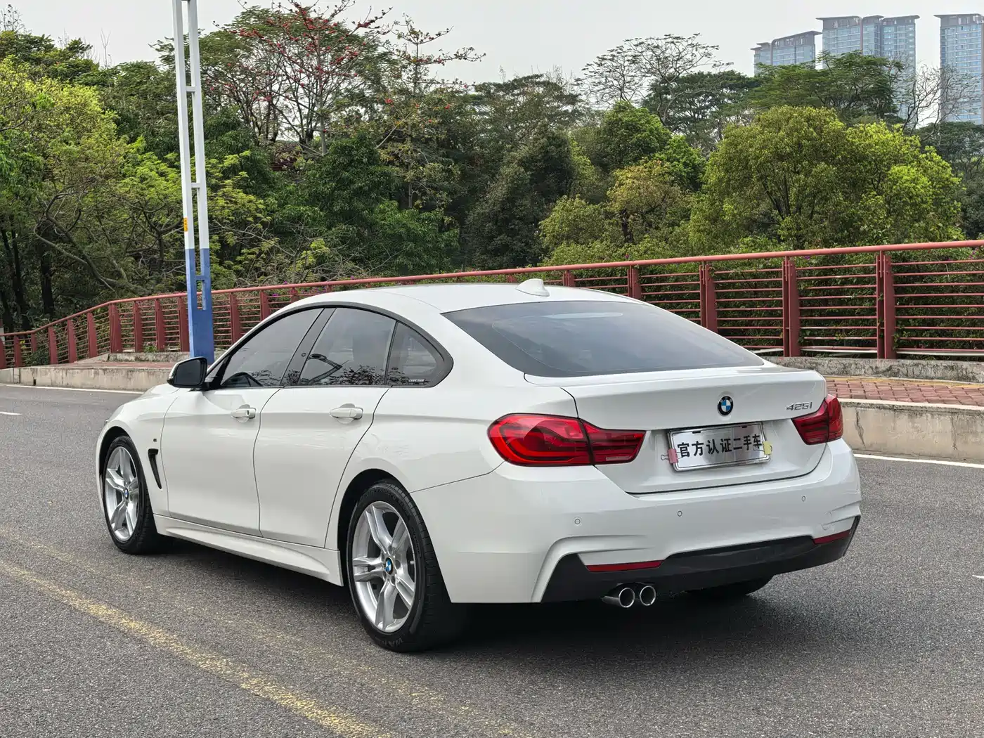 BMW 4 Series 2017 425i Gran Coupe Leading M Sport Package фото 8