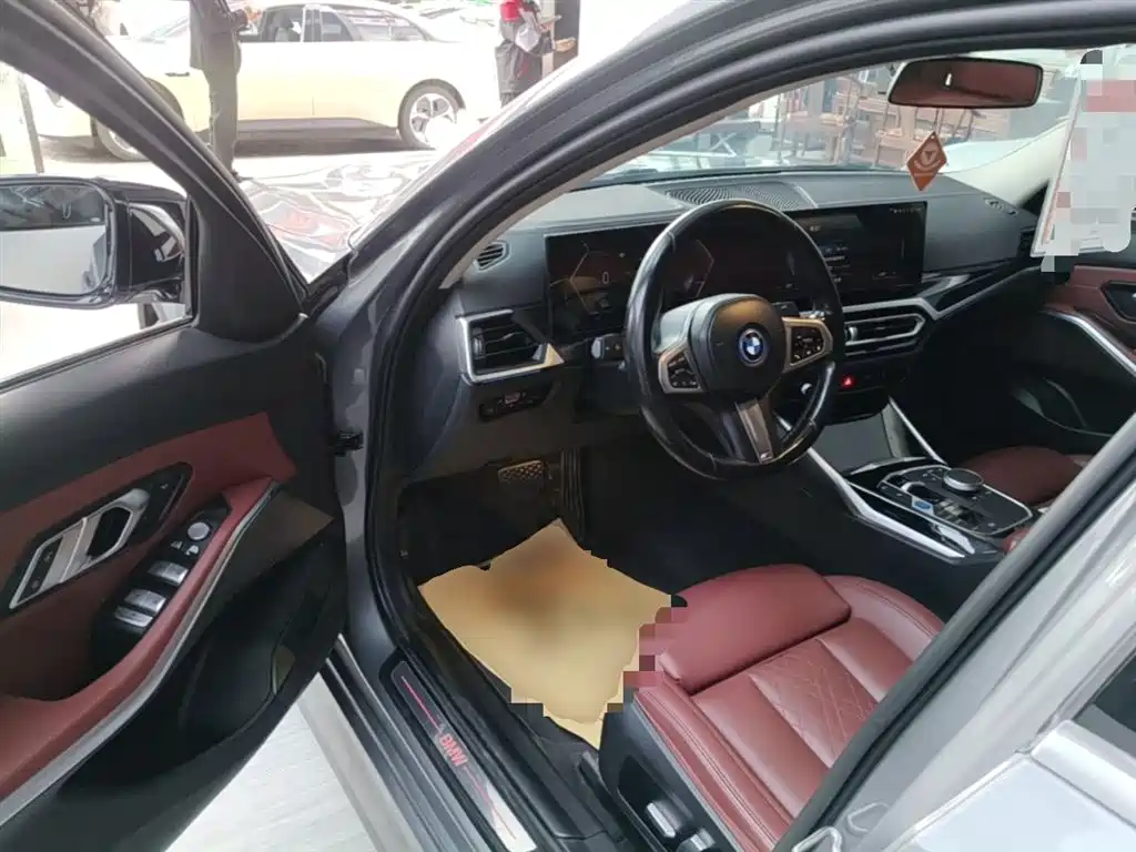 BMW i3 2022 eDrive 35 L фото 16