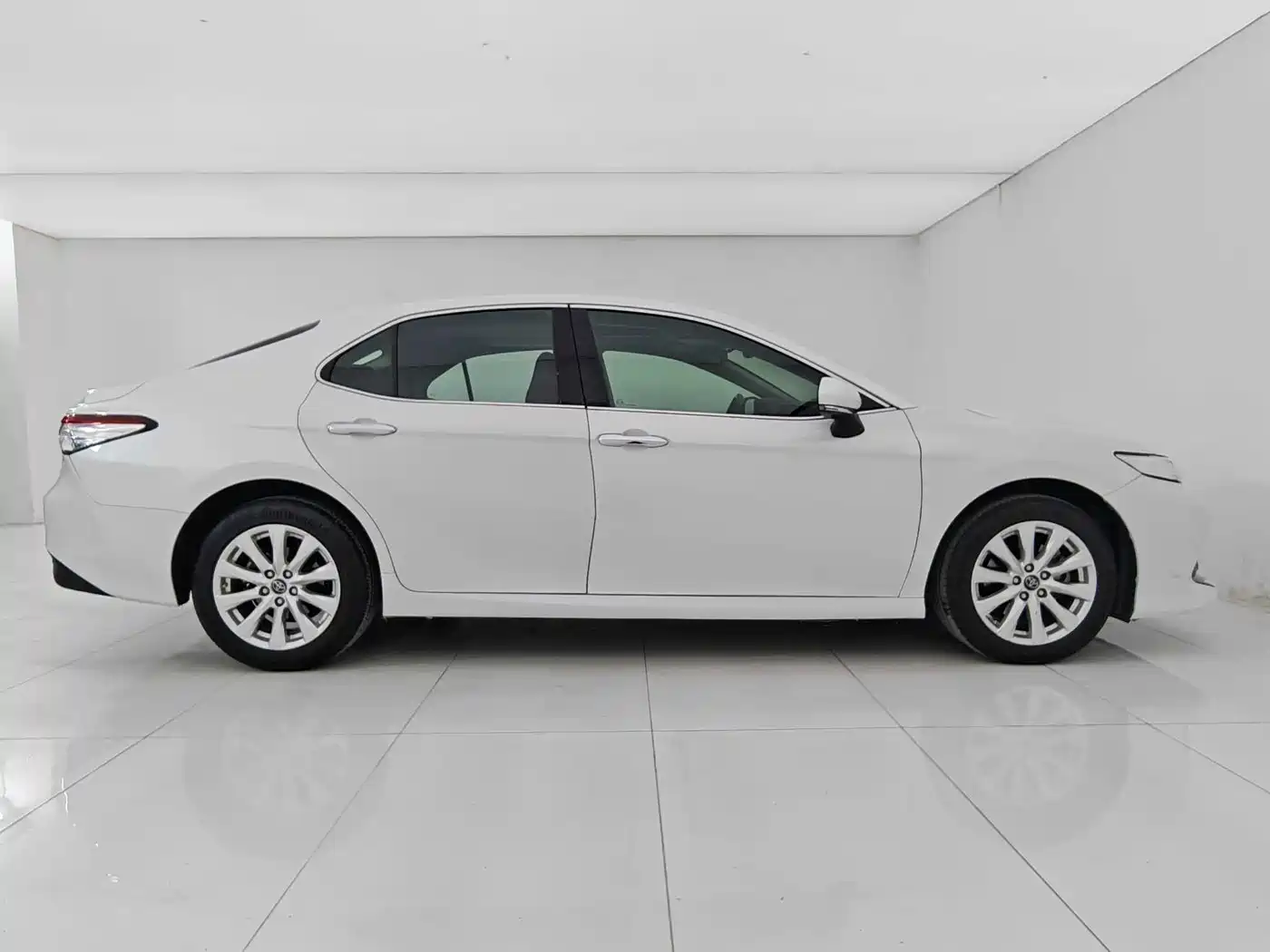 Toyota Camry 2019 2.0G Luxury (China V) фото 4