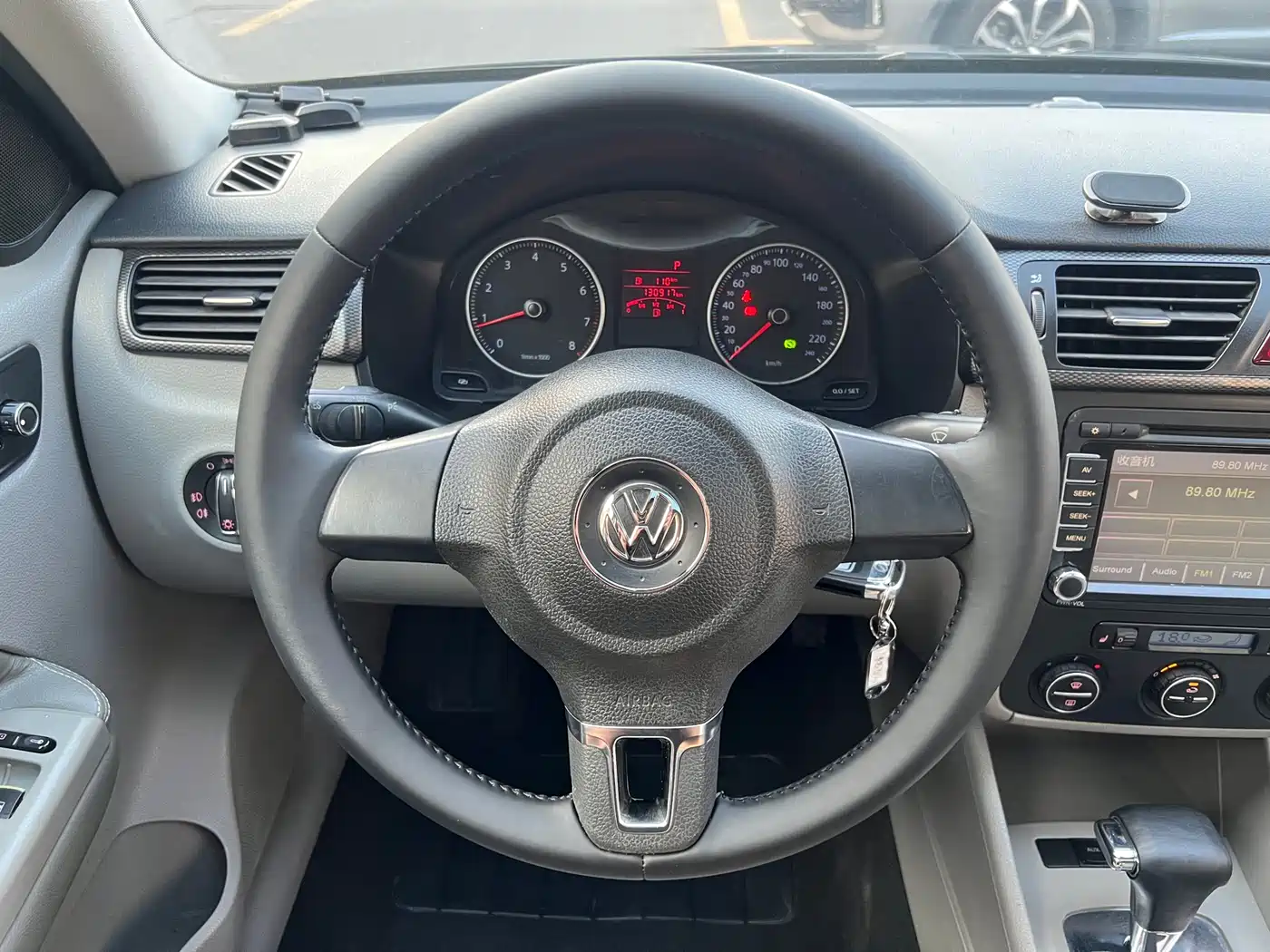Volkswagen Bora 2013 2012 1.6L Automatic Luxury Model
