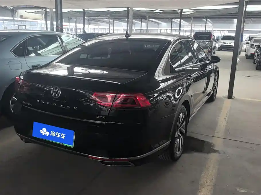 VOLKSWAGEN MAGOTAN GTE PLUG IN HYBRID