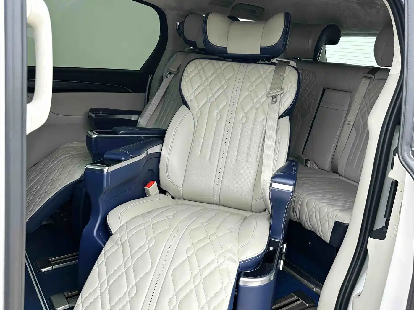 Buick GL8 2020 Model ES Landglory 653T Comfort фото 7