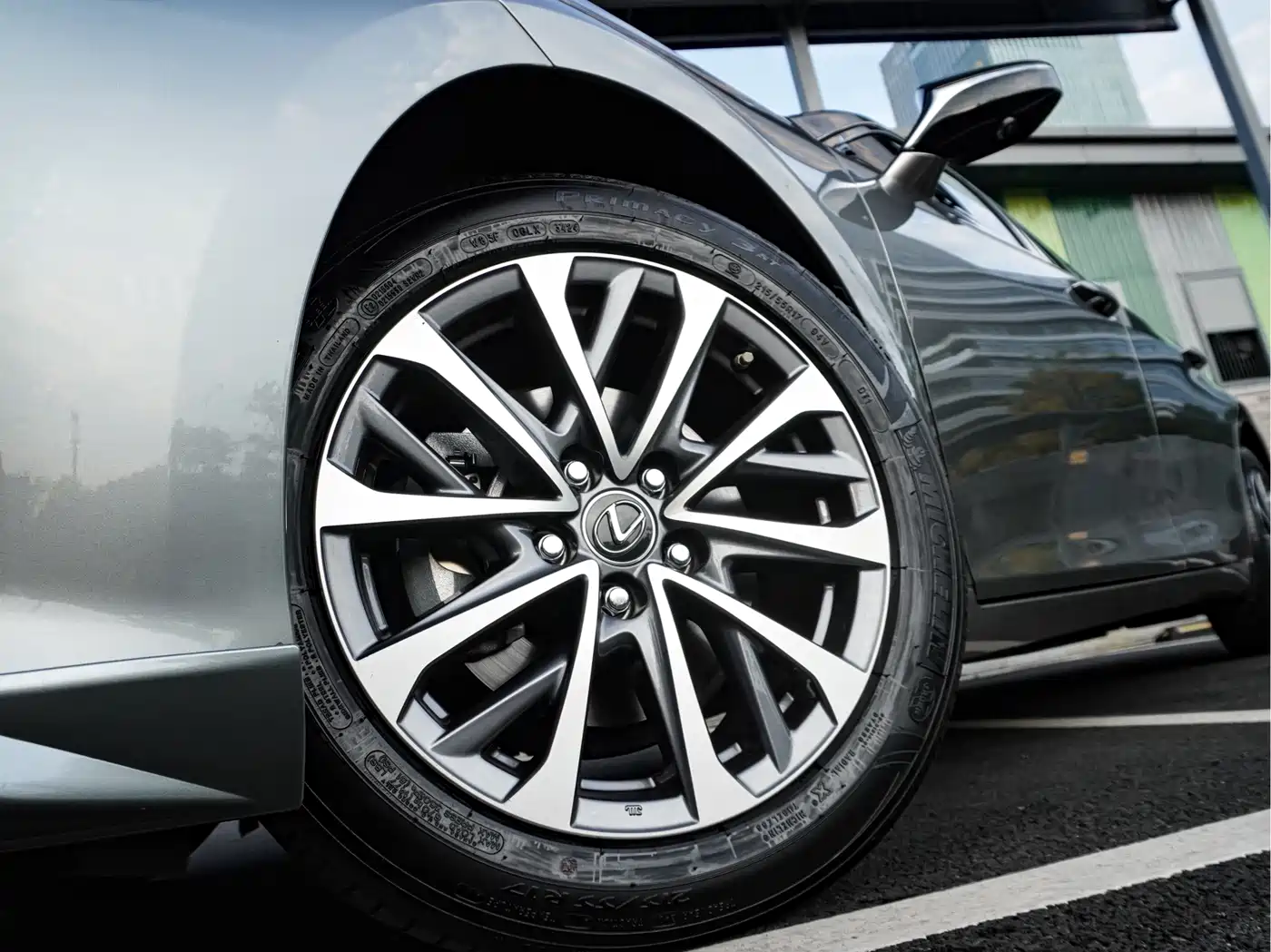 Lexus ES 2025 2025 300h Ultimate Edition