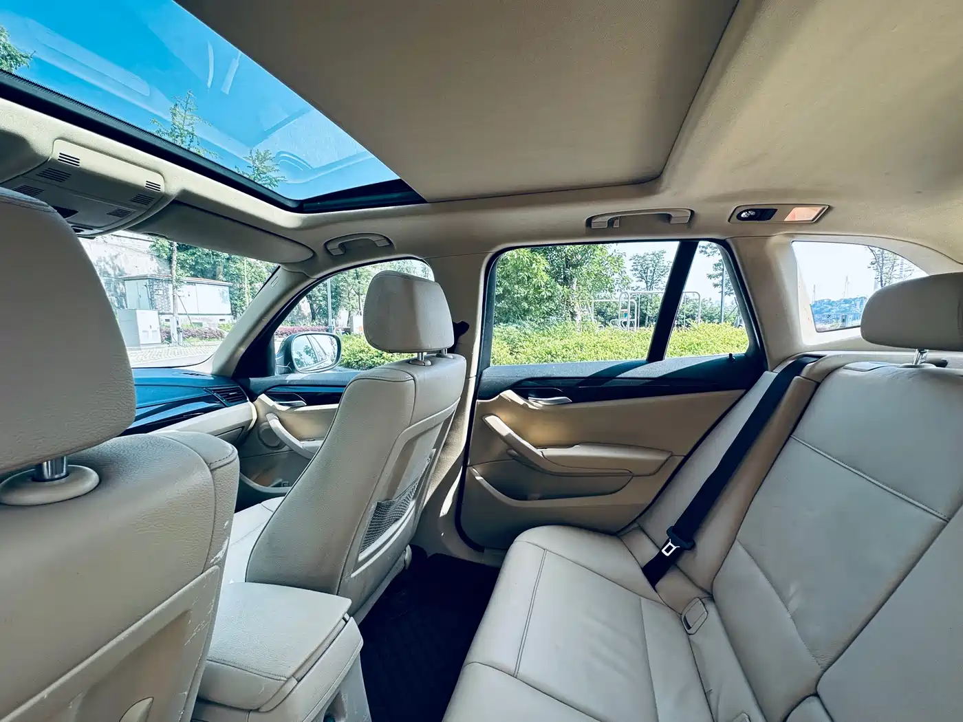 BMW X1 (Import) 2012 sDrive18i Luxury фото 11
