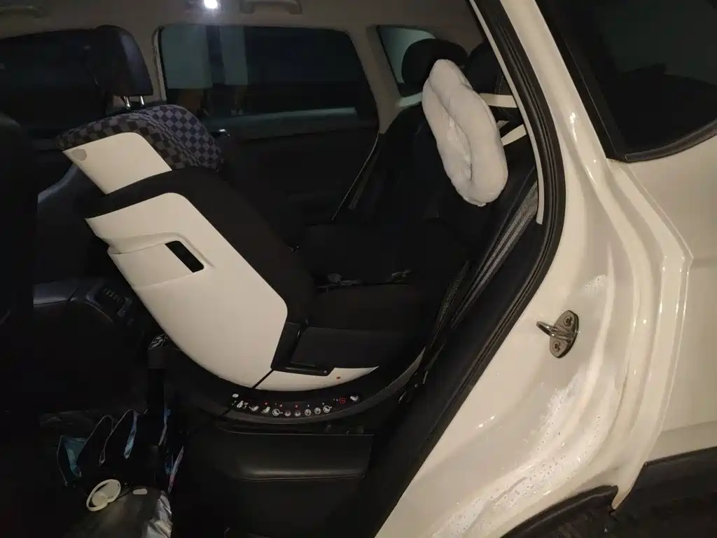 Volkswagen Tharu 2019 2019 Model 330TSI 4WD Flagship Edition China VI
