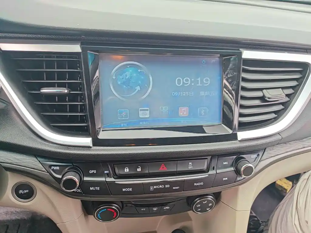 Фото 13 - Buick Excelle