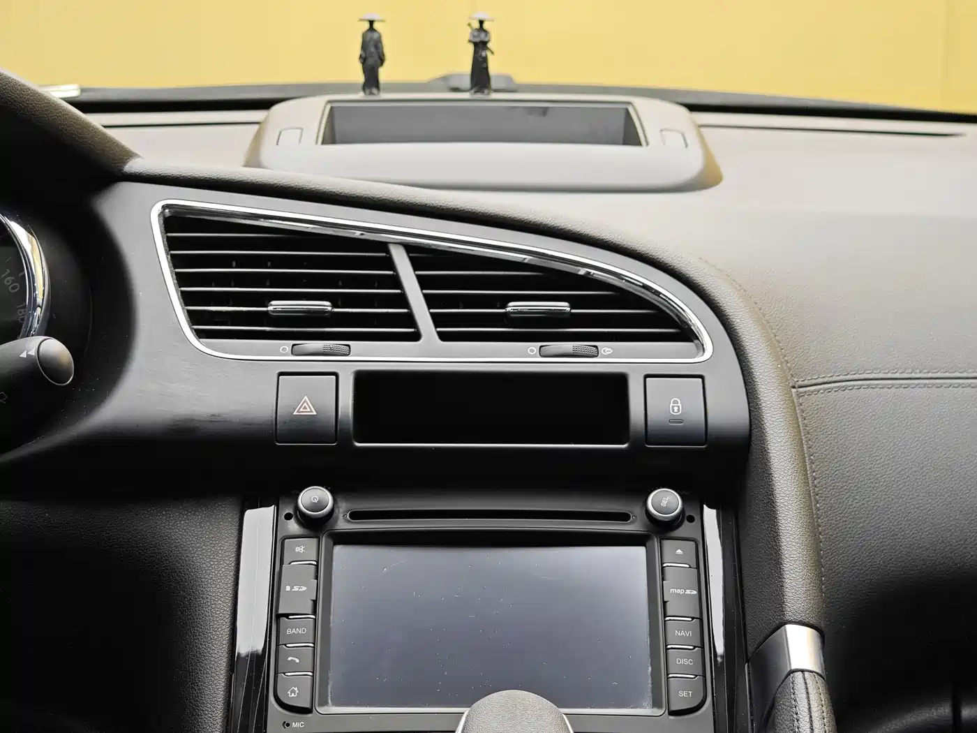 Peugeot 3008 2015 2.0L Automatic Trend Edition фото 16