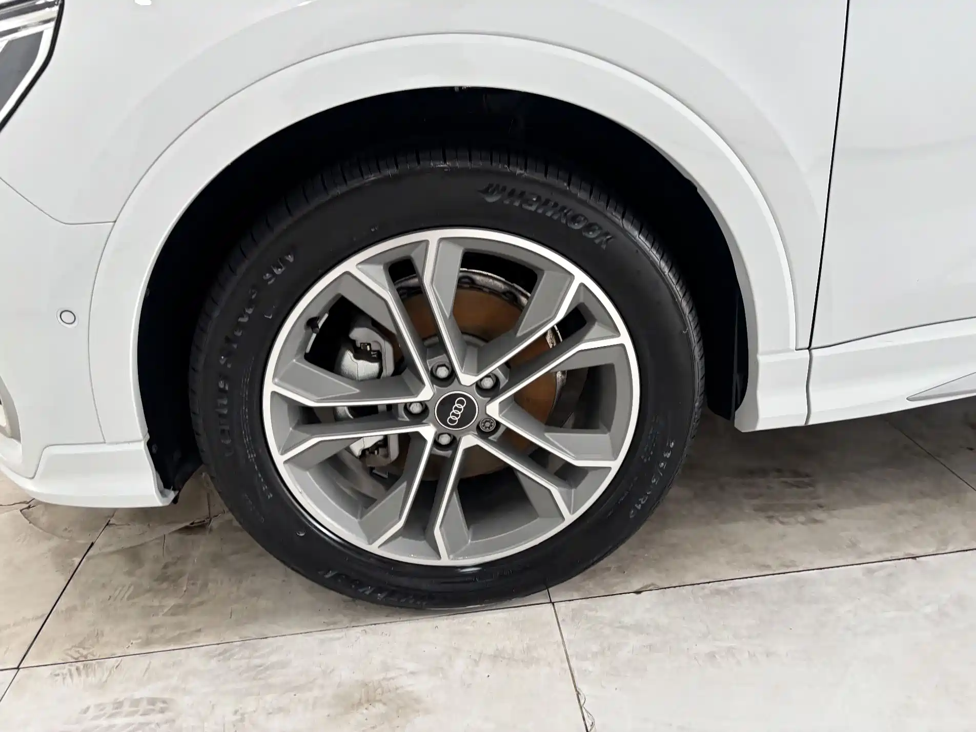 Фото 30 - Audi Q3