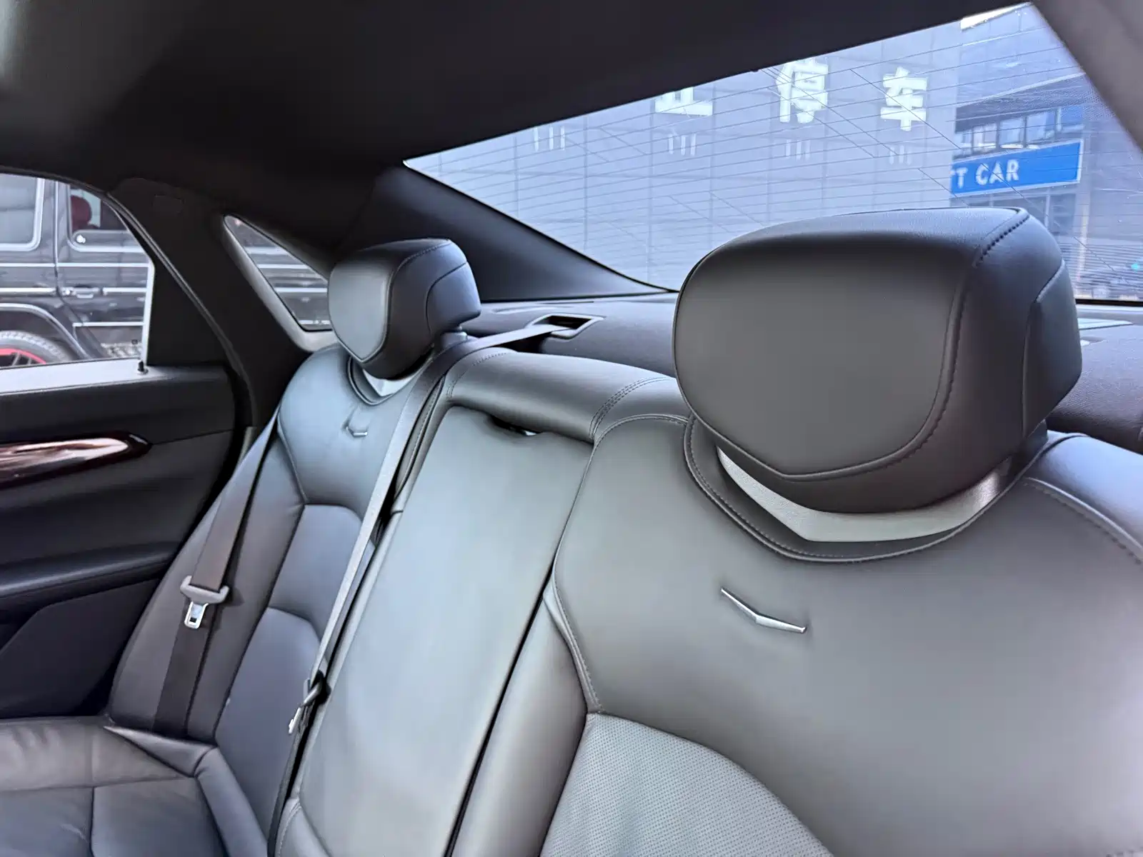 Фото 37 - Cadillac CT6