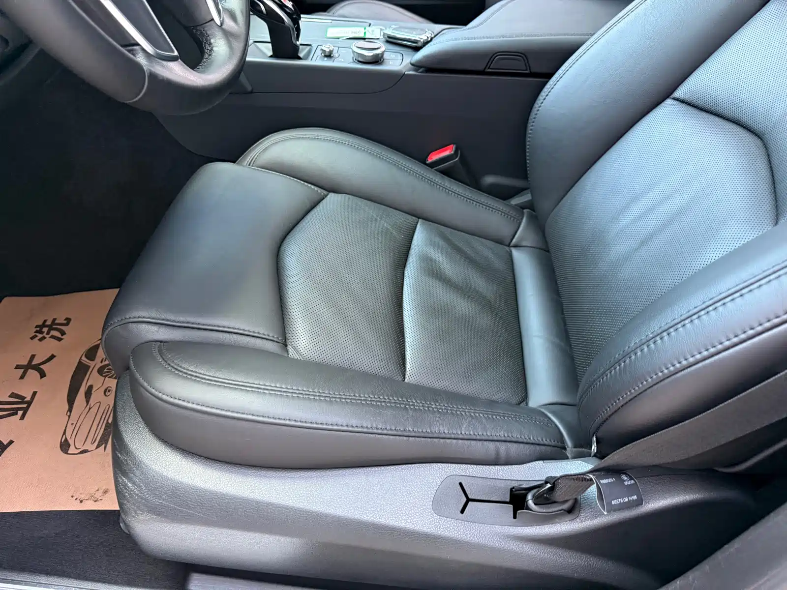 Фото 21 - Cadillac CT6