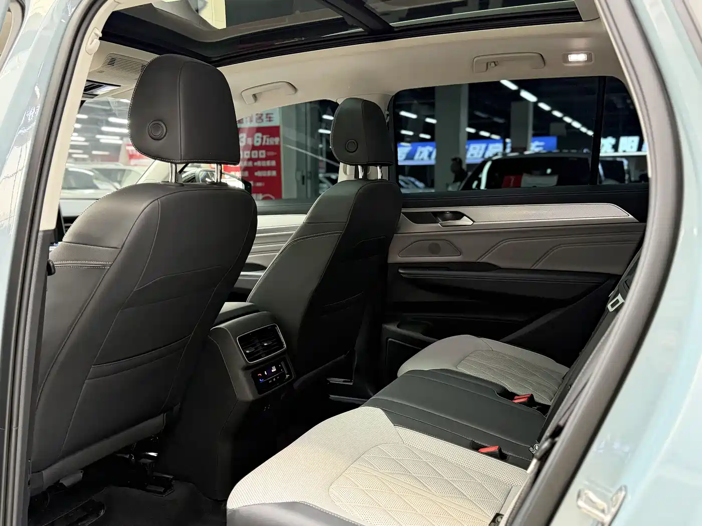 Volkswagen Talagon 2023 380TSI 4WD R-Line Touring Edition фото 6