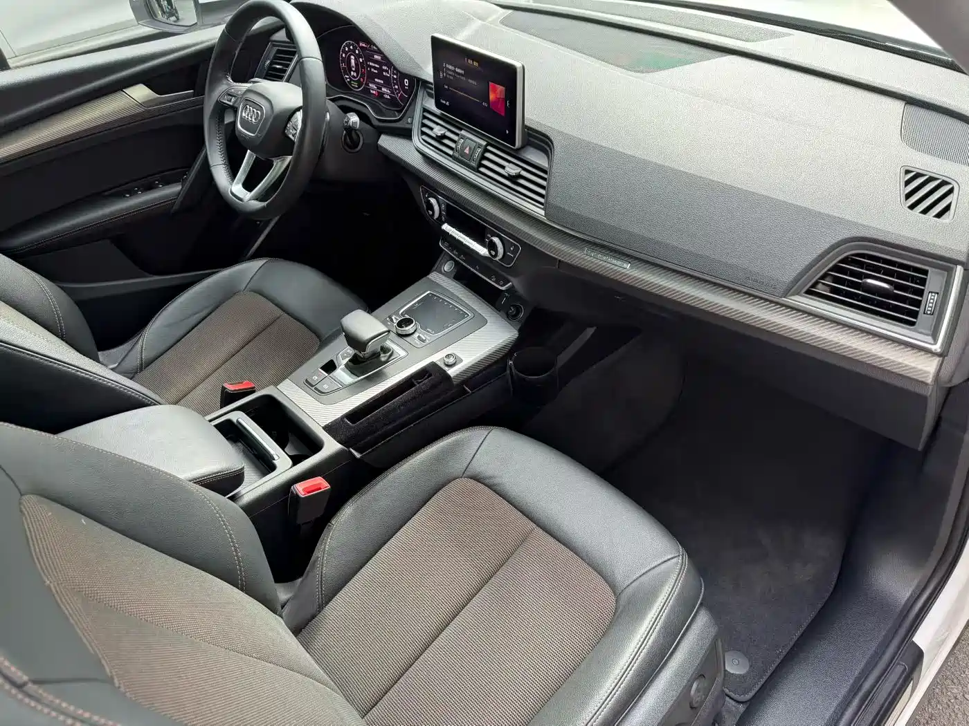 Audi Q5L 2020 45 TFSI Exclusive Fashion фото 6