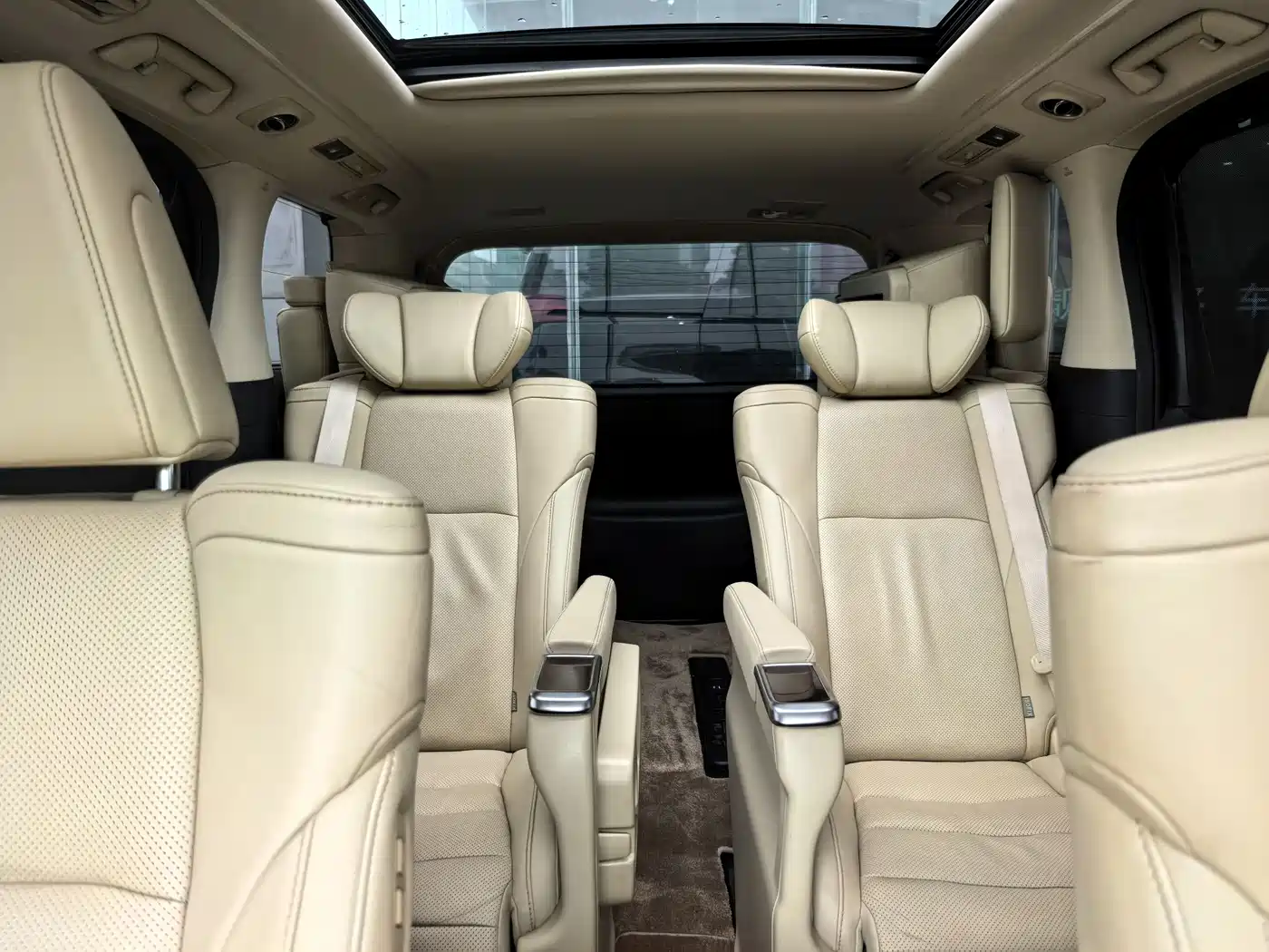 Toyota Alphard 2018 Facelift 3.5L Luxury Edition фото 9