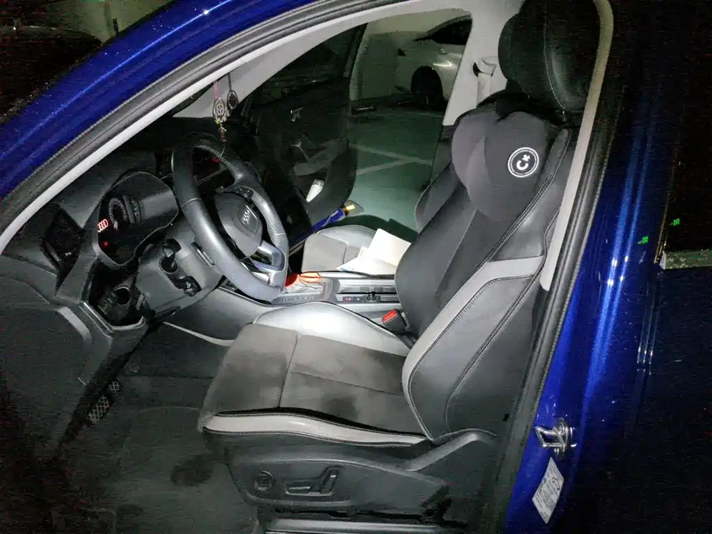 Фото 8 - Audi Q3