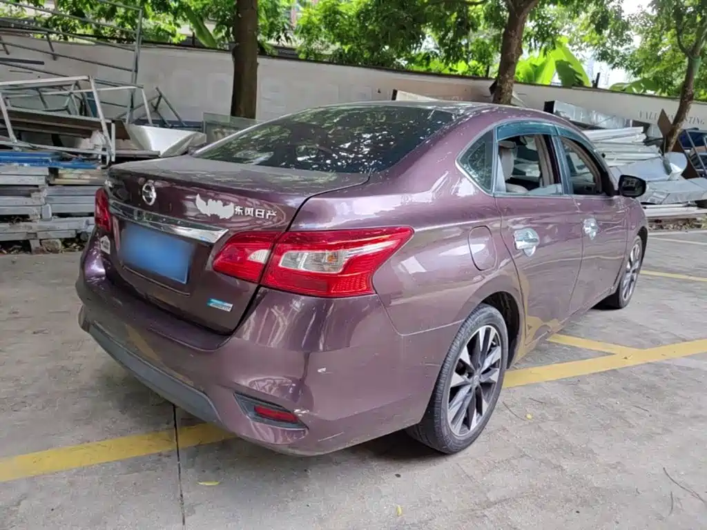 Фото 7 - Nissan Sylphy