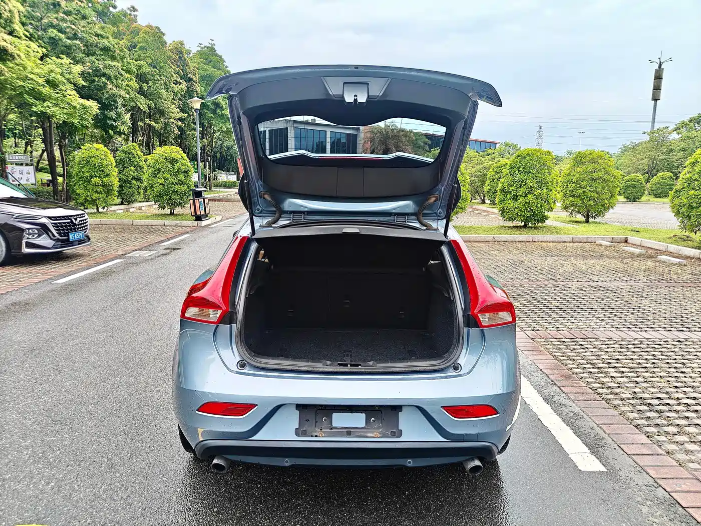 Фото 9 - Volvo V40