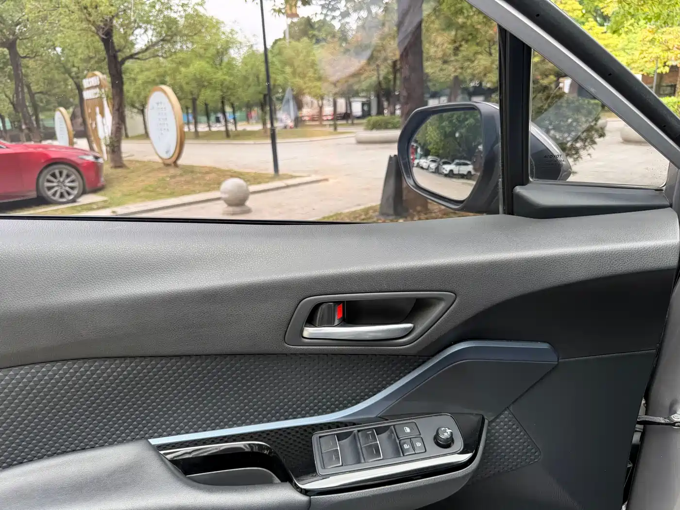 Toyota IZOA 2021 2.0L Yichi Edition фото 16