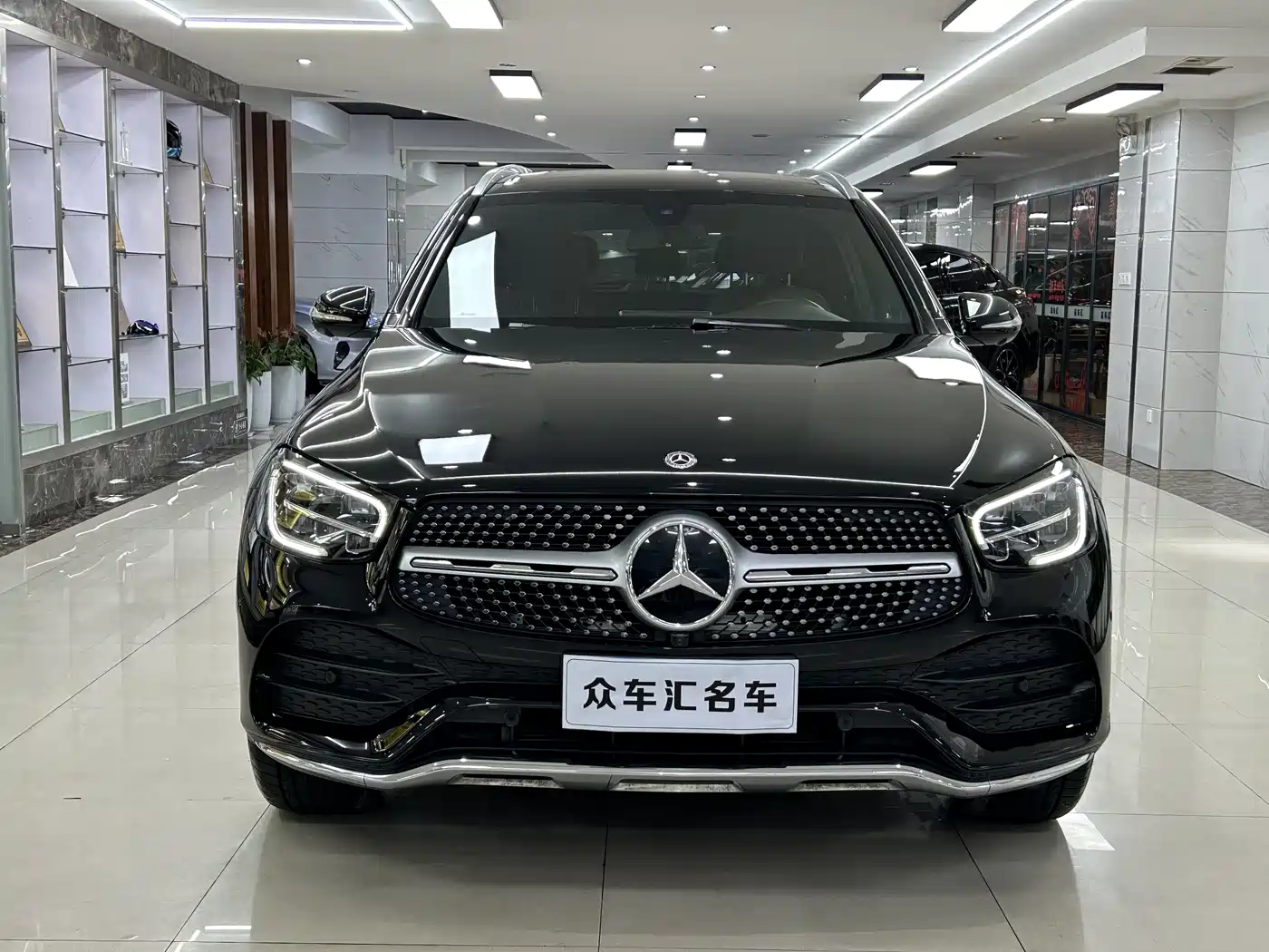 Mercedes-Benz GLC 2020 Facelift GLC 260 L 4MATIC Luxury фото 2