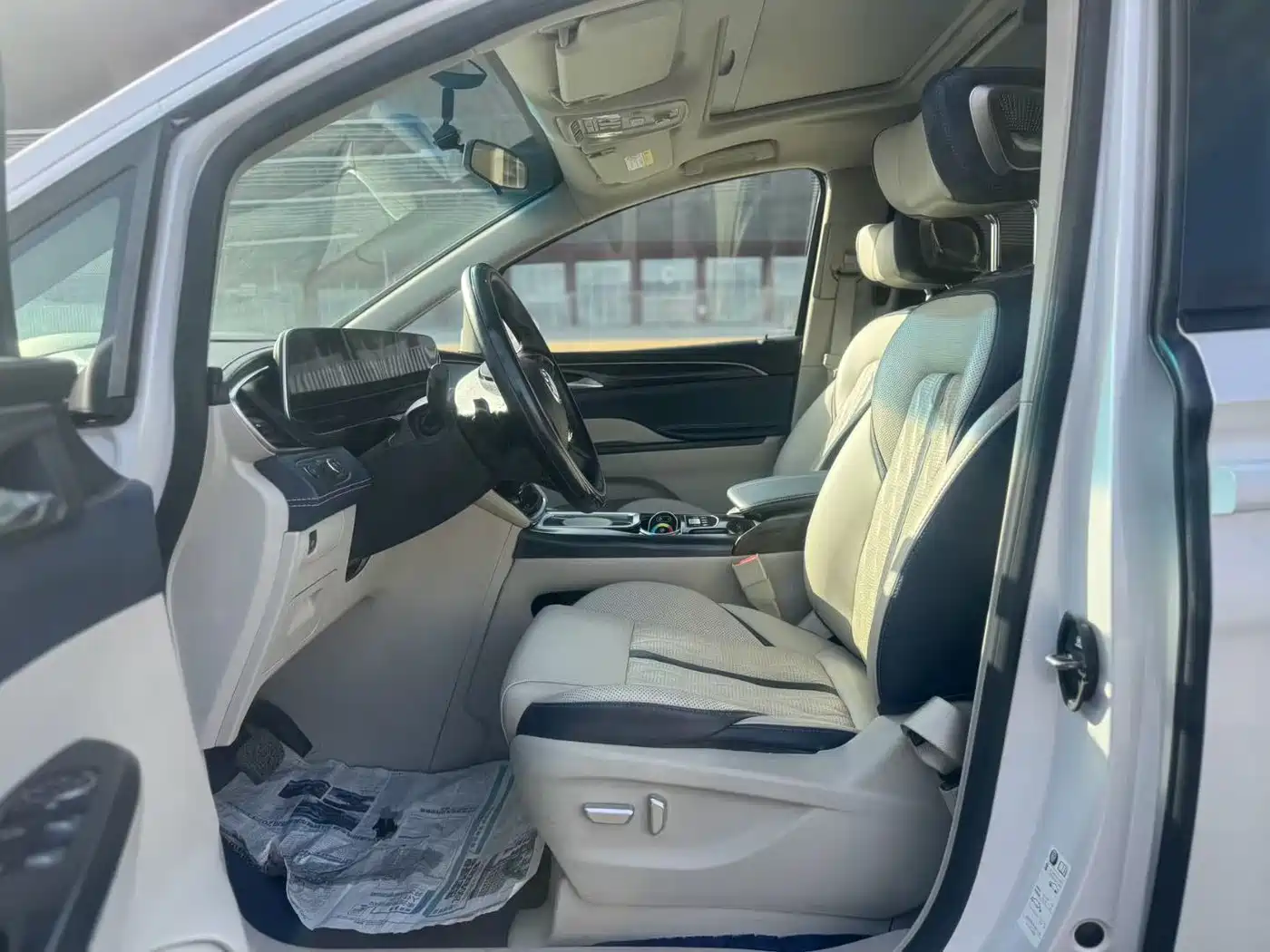 Buick GL8 2021 ES Landlord 653T Comfort фото 4