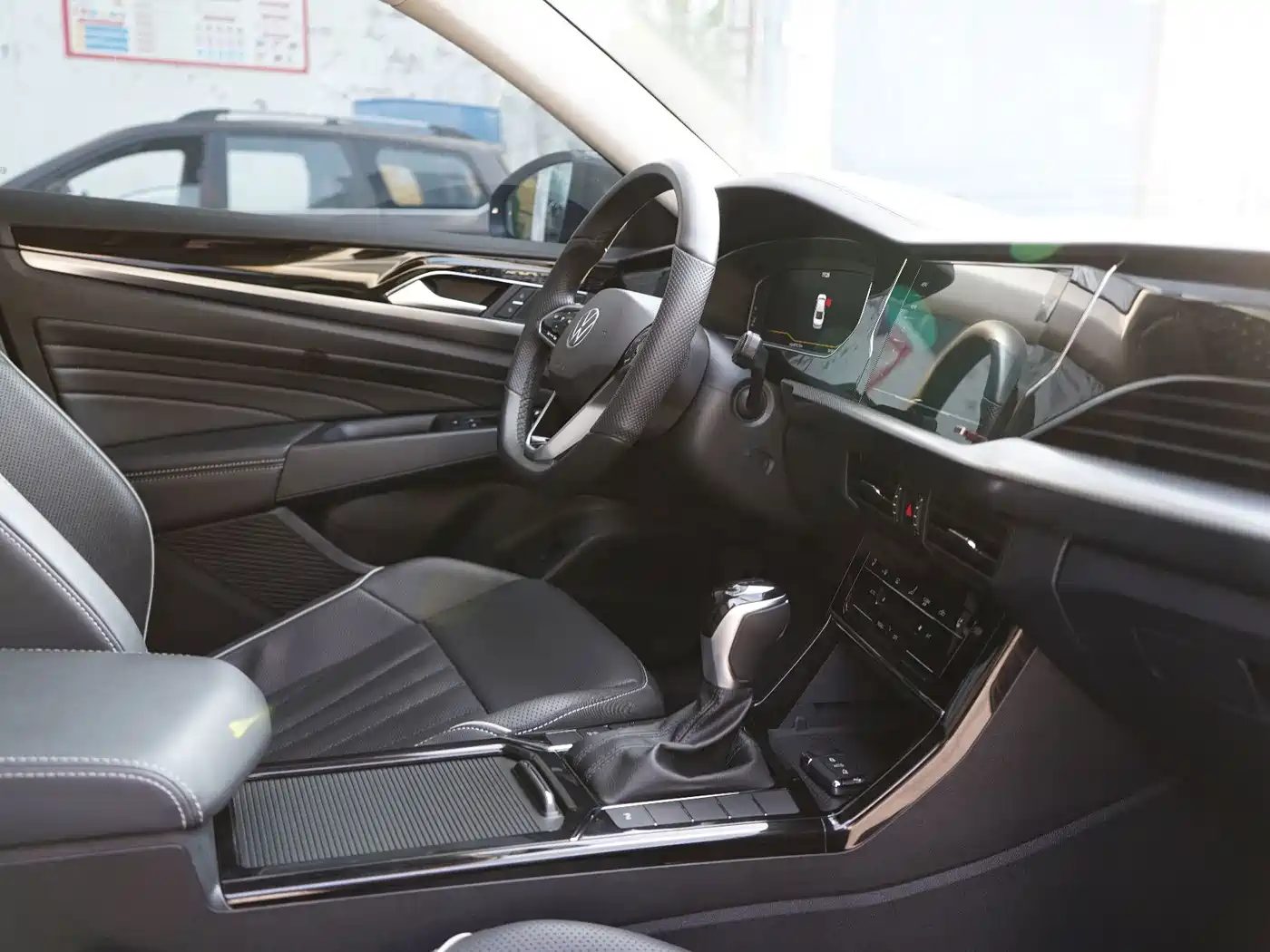 صورة 19 - Volkswagen Passat