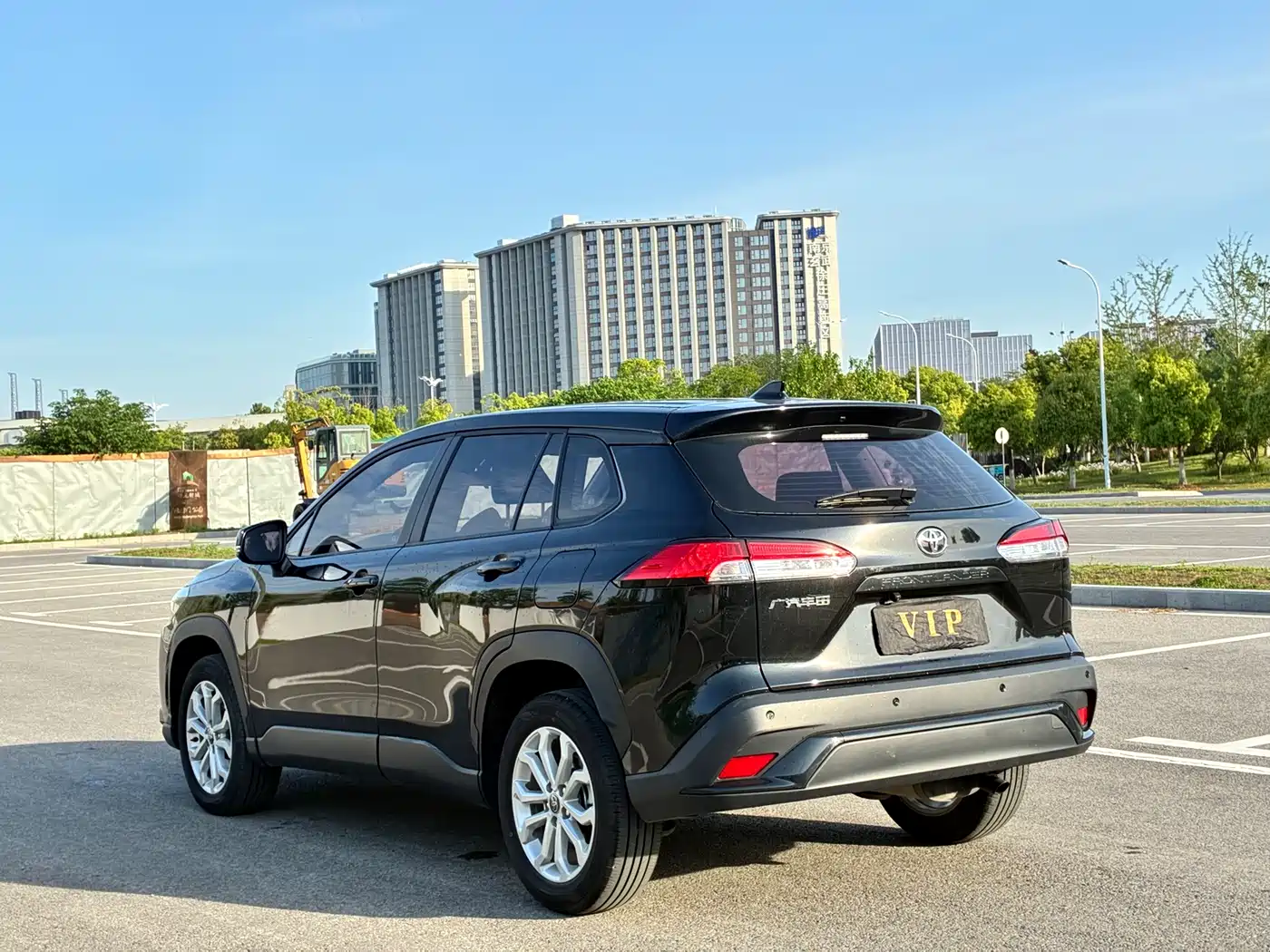 Toyota Frontlander 2023 2.0L CVT Elite Edition фото 7