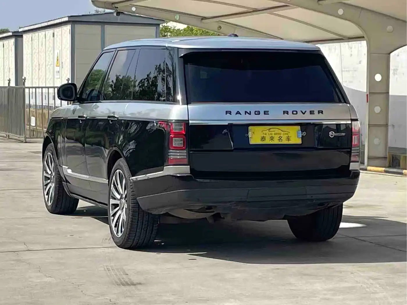 Land Rover Range Rover 2015 3.0 SC V6 Vogue фото 7