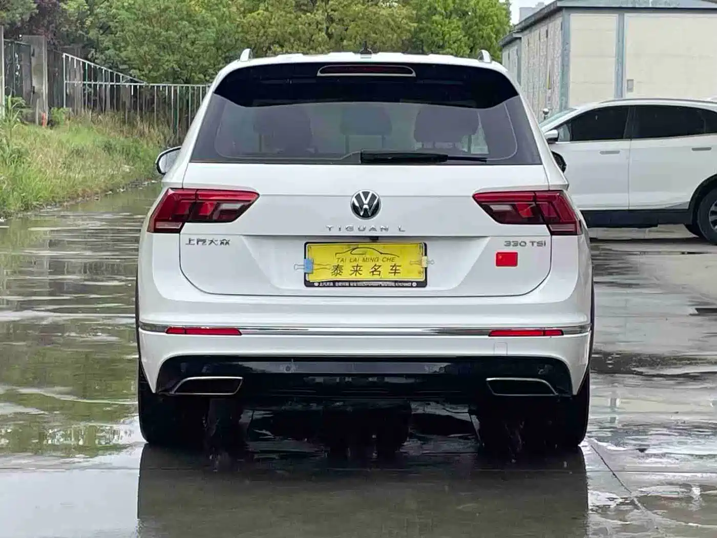 Volkswagen Tiguan L 2021 330TSI Automatic 2WD R-Line Premium фото 8