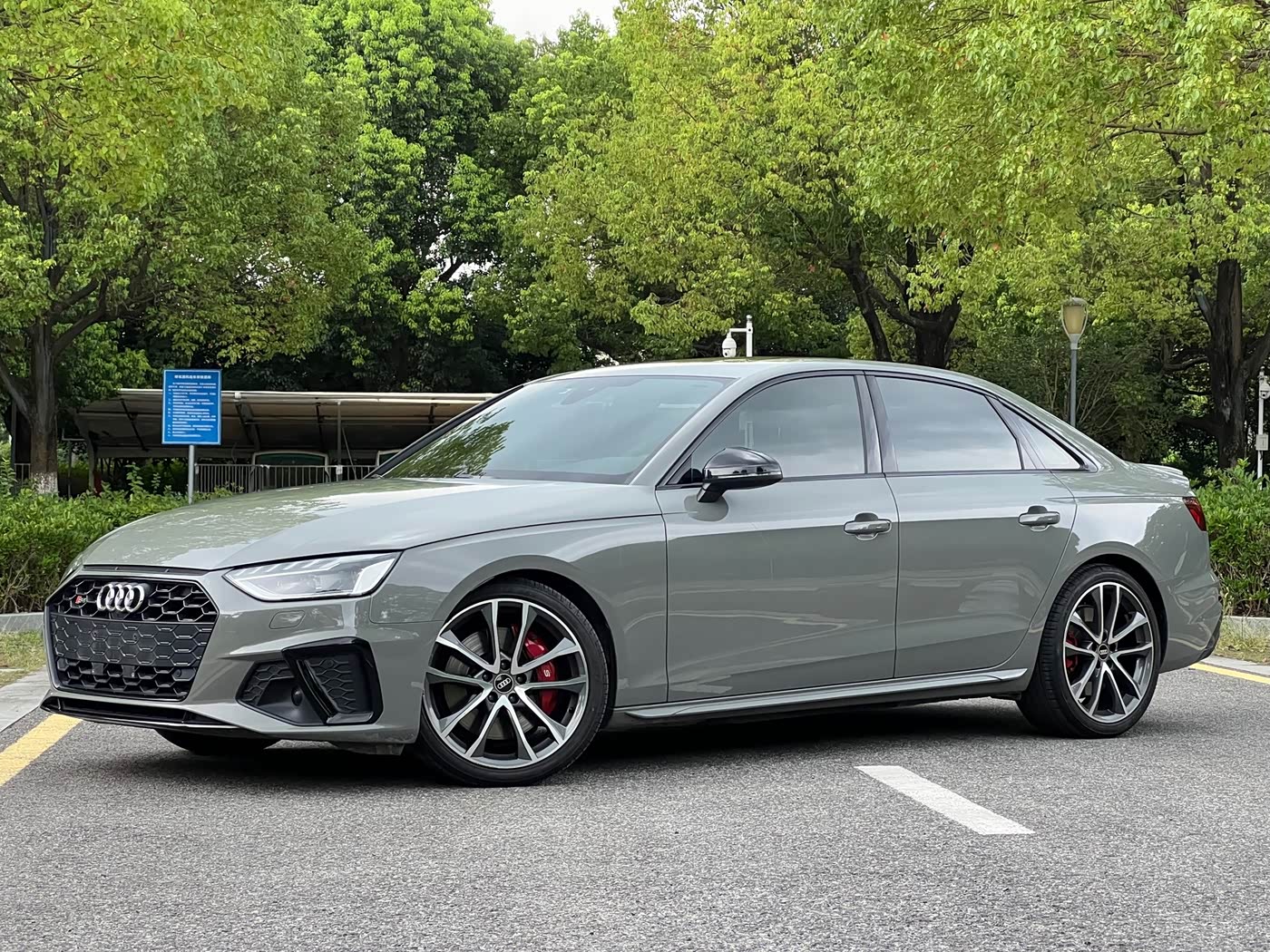 Audi S4