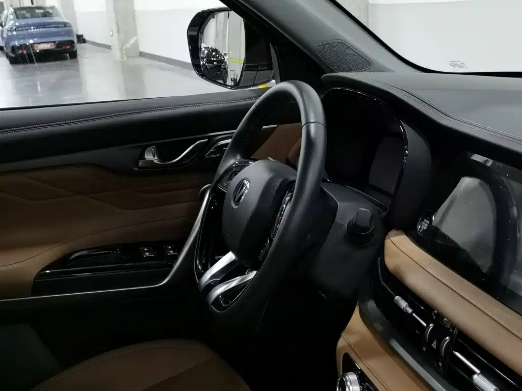 Changan CS95 2023 2023 2.0T 2WD Luxury PLUS