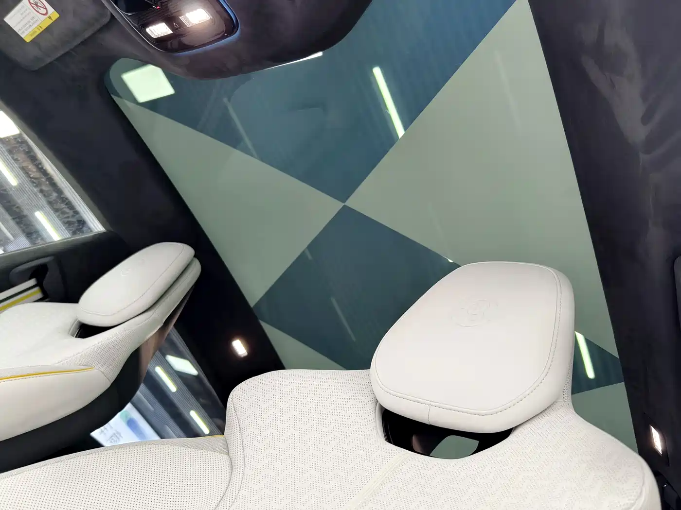 Lotus Cars EMEYA Blossom 2025 Lotus Launch Limited Edition фото 9