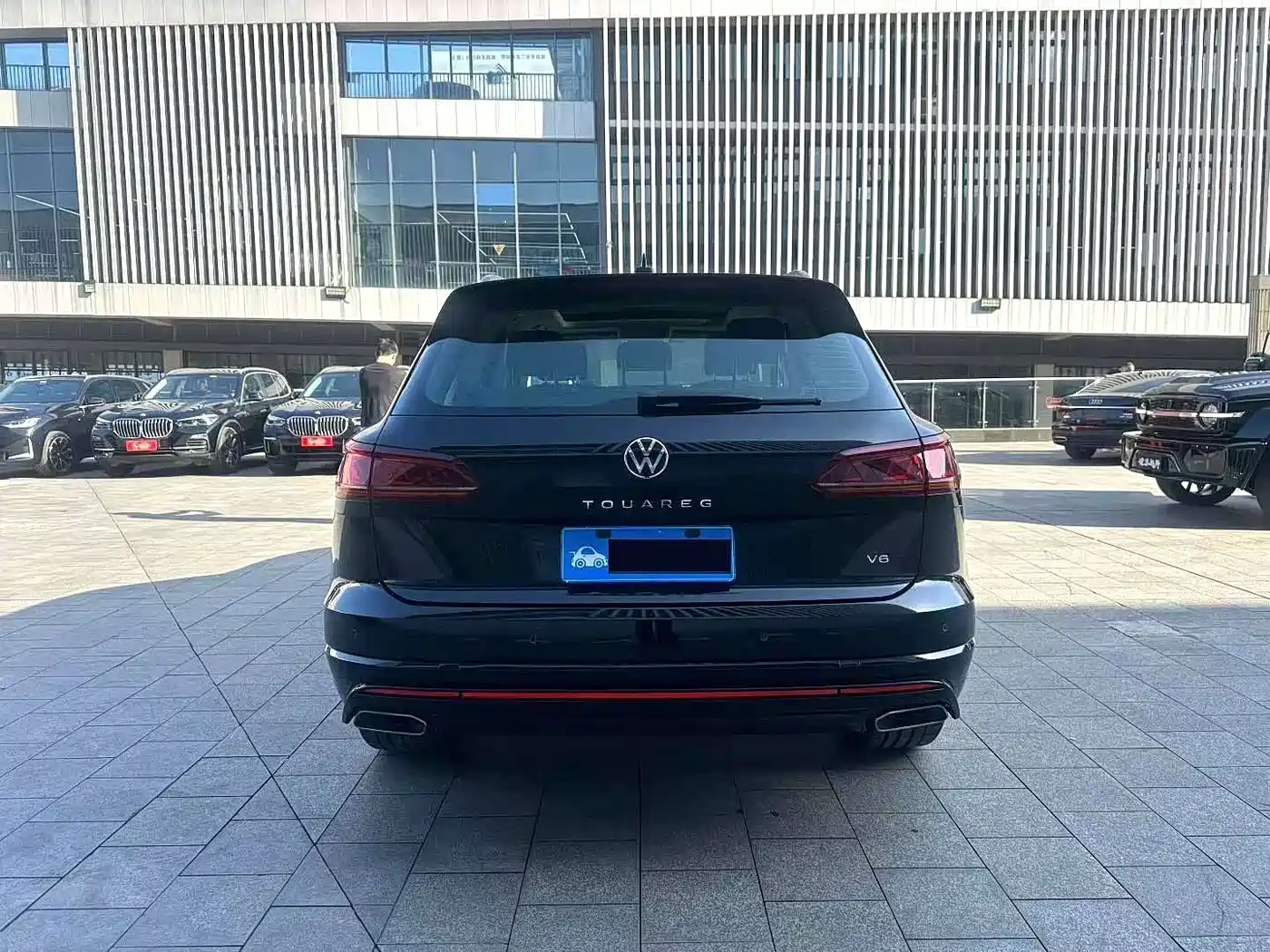 VOLKSWAGEN TOUAREG