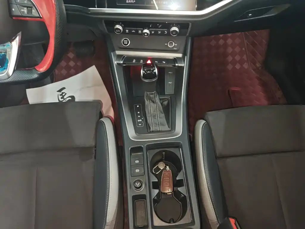 Фото 14 - Audi Q3