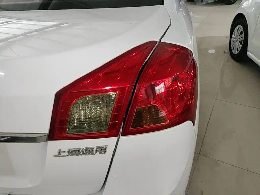 صورة 8 - Buick Excelle